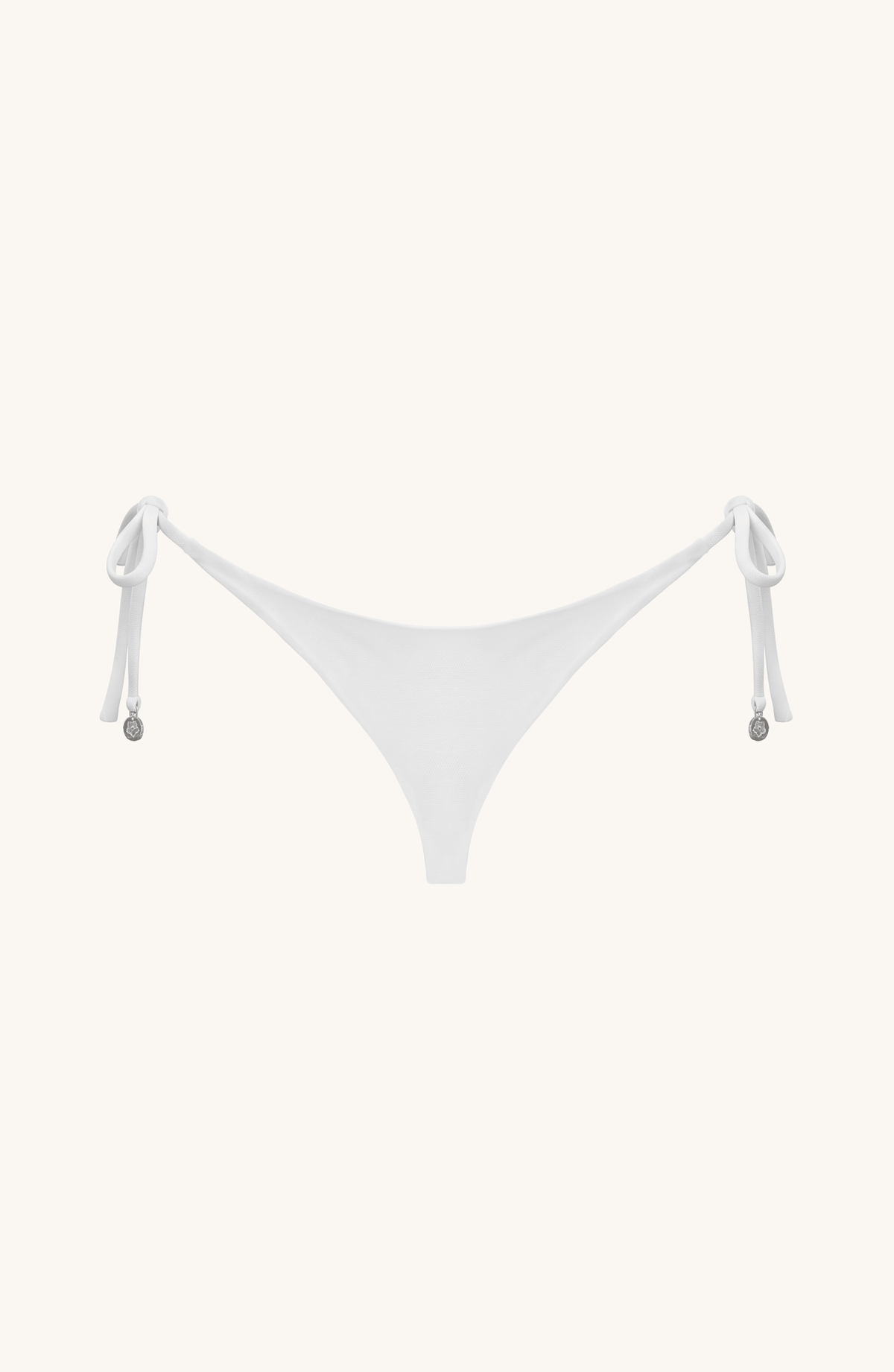 Tanga Blanca, Colección Alquimia - Bari, los mejores trajes de baño y Bikinis. Diseño y tecnología juntos.