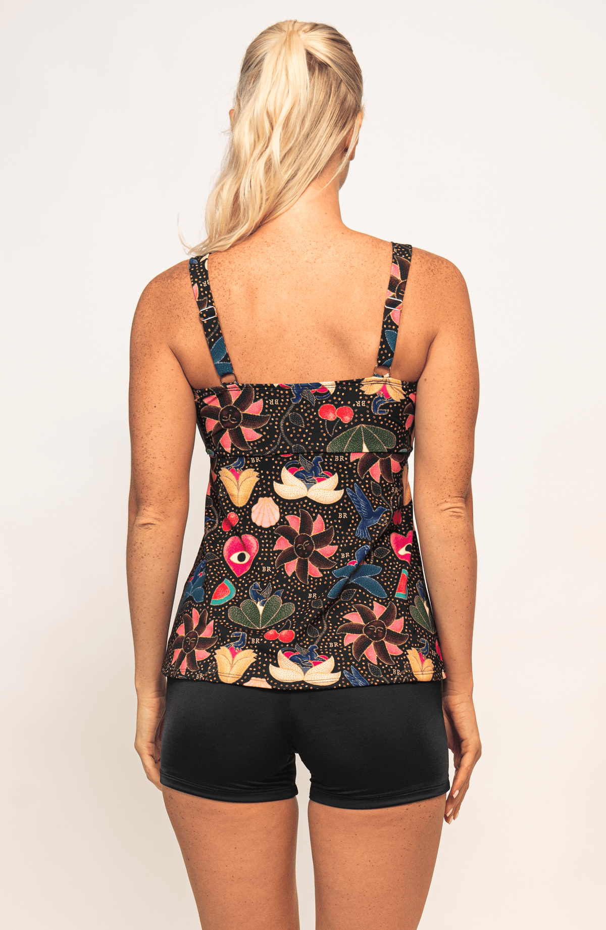 Tankini Short Midnight Garden, Colección Alma Frutal - Bari, los mejores trajes de baño y Bikinis. Diseño y tecnología juntos.