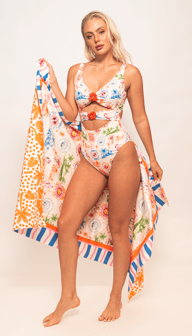Toalla Reversible , Colección ALMA FRUTAL - Bari, los mejores trajes de baño y Bikinis. Diseño y tecnología juntos.