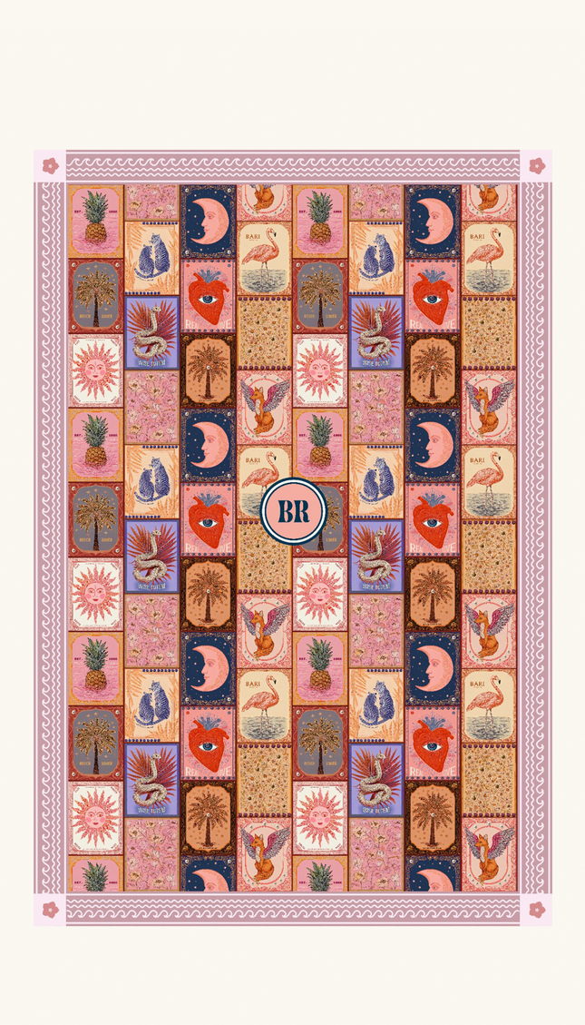 Toalla Reversible Tarot, Colección Alma Frutal - Bari, los mejores trajes de baño y Bikinis. Diseño y tecnología juntos.