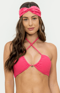 Top Bikini ESSENTIALS Rosa Halter Bailando Entre Palmas - Bari, los mejores trajes de baño y Bikinis. Diseño y tecnología juntos.