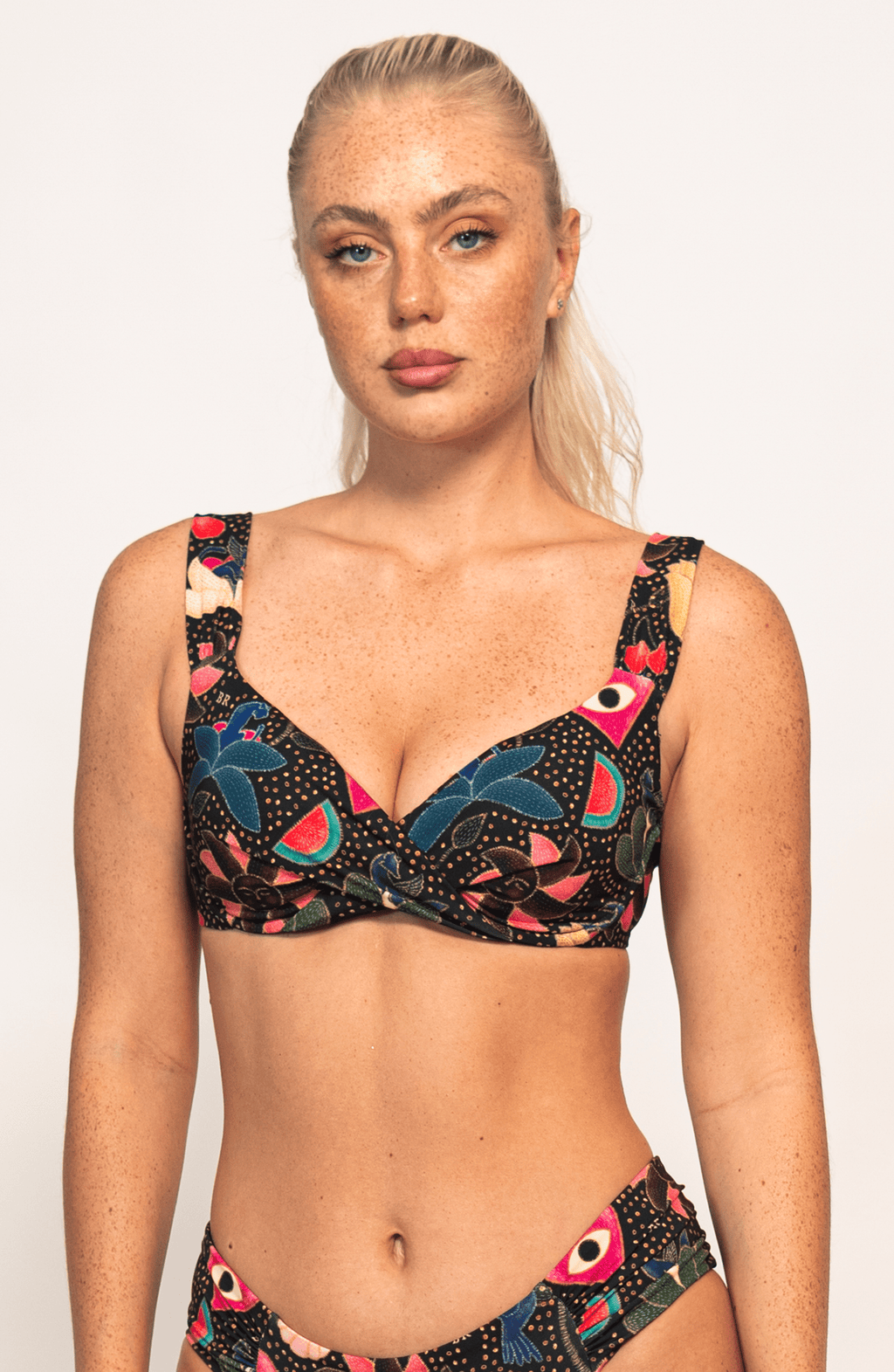 Top de Bikini , Colección Alma Frutal - Bari, los mejores trajes de baño y Bikinis. Diseño y tecnología juntos.