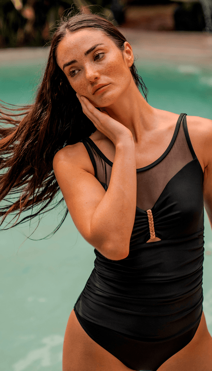 Traje Completo Negro, Colección Alquimia - Bari, los mejores trajes de baño y Bikinis. Diseño y tecnología juntos.