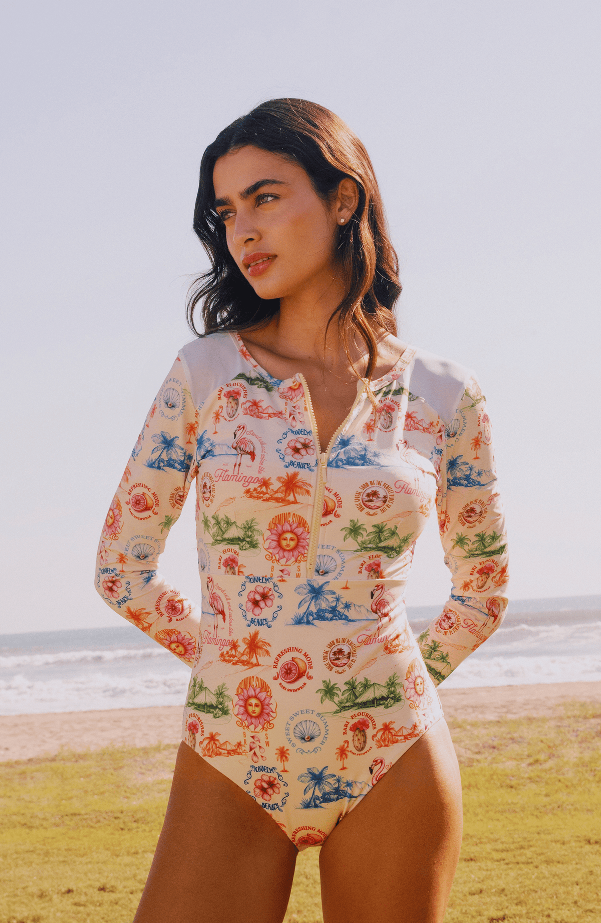 Traje de Baño Completo Manga Larga Tropical, Colección Alma Frutal - Bari, los mejores trajes de baño y Bikinis. Diseño y tecnología juntos.