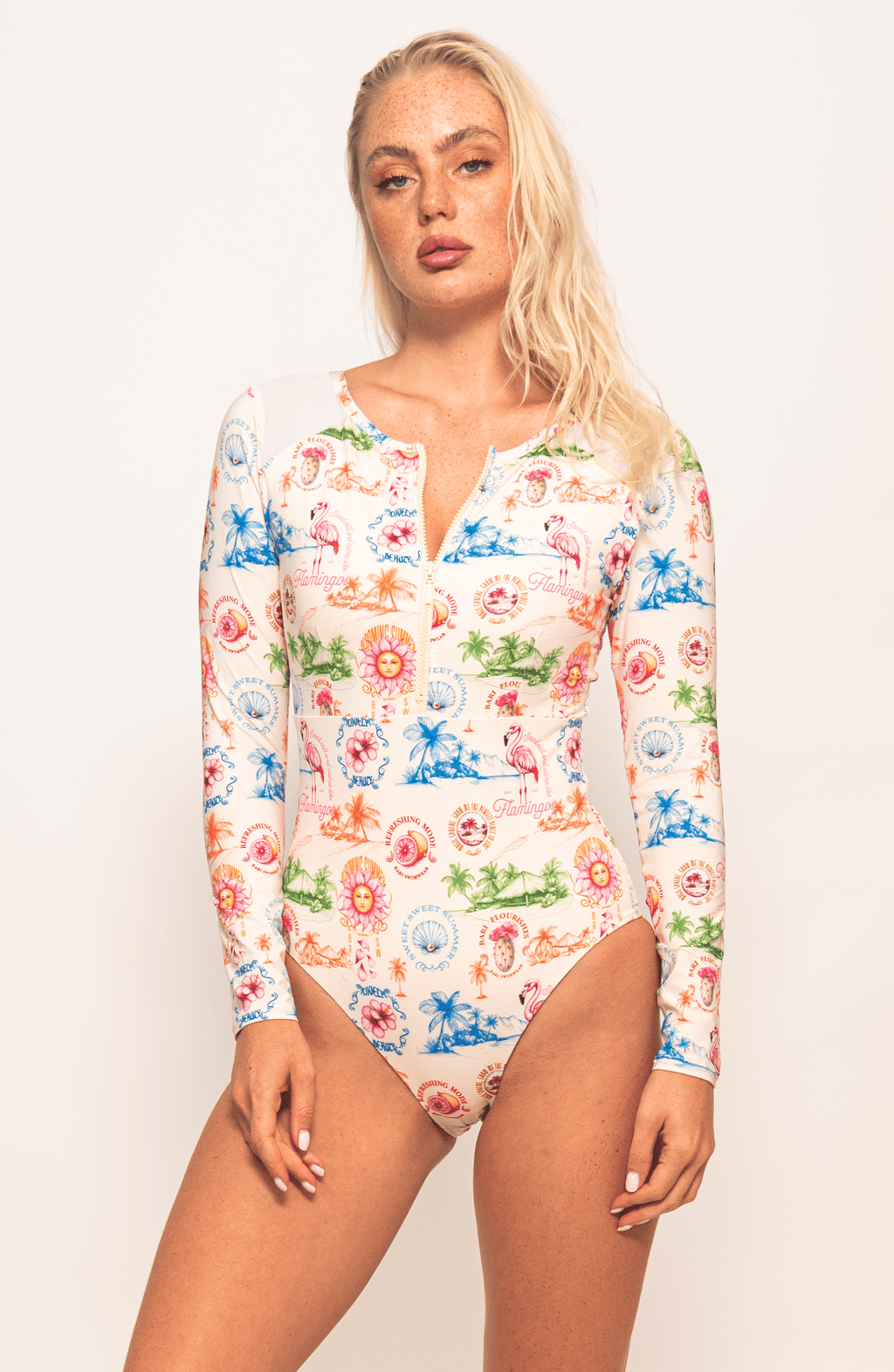 Traje de Baño Completo Manga Larga Tropical, Colección Alma Frutal - Bari, los mejores trajes de baño y Bikinis. Diseño y tecnología juntos.