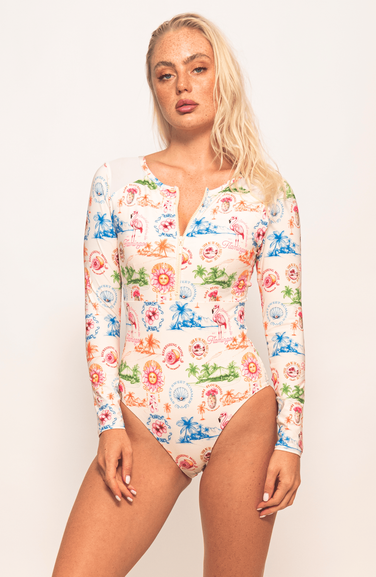 Traje de Baño Completo Manga Larga Tropical, Colección Alma Frutal - Bari, los mejores trajes de baño y Bikinis. Diseño y tecnología juntos.