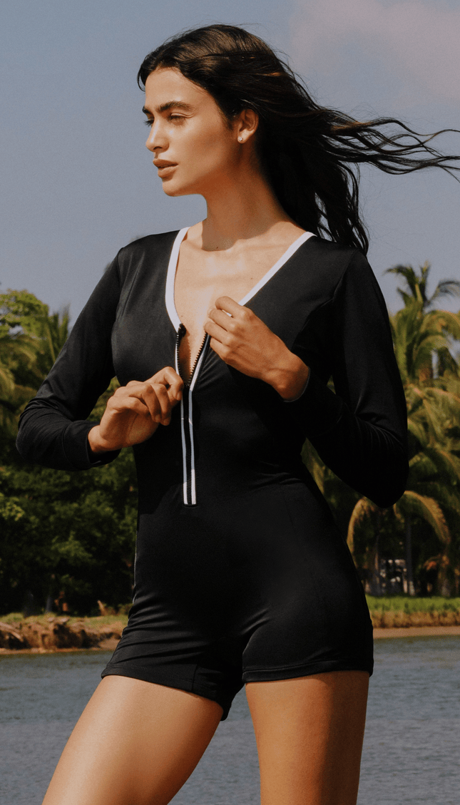 Traje de Baño Completo Midnight Control Abdominal Manga Larga, Colección Alma Frutal - Bari, los mejores trajes de baño y Bikinis. Diseño y tecnología juntos.