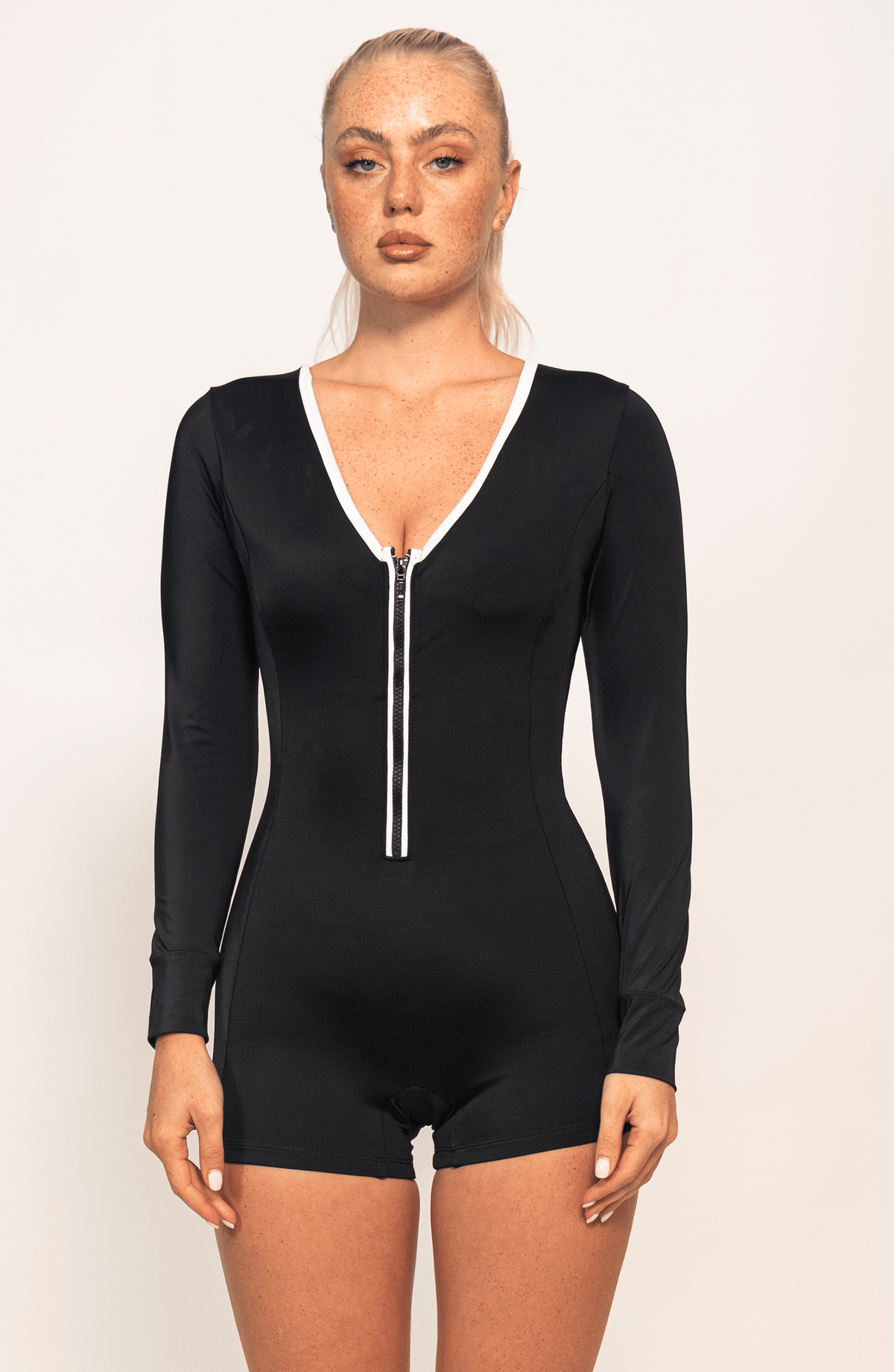 Traje de Baño Completo Midnight Control Abdominal Manga Larga, Colección Alma Frutal - Bari, los mejores trajes de baño y Bikinis. Diseño y tecnología juntos.