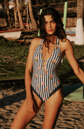 Traje de Baño Completo TD10183 Halter, Colección Alma Frutal - Bari, los mejores trajes de baño y Bikinis. Diseño y tecnología juntos.