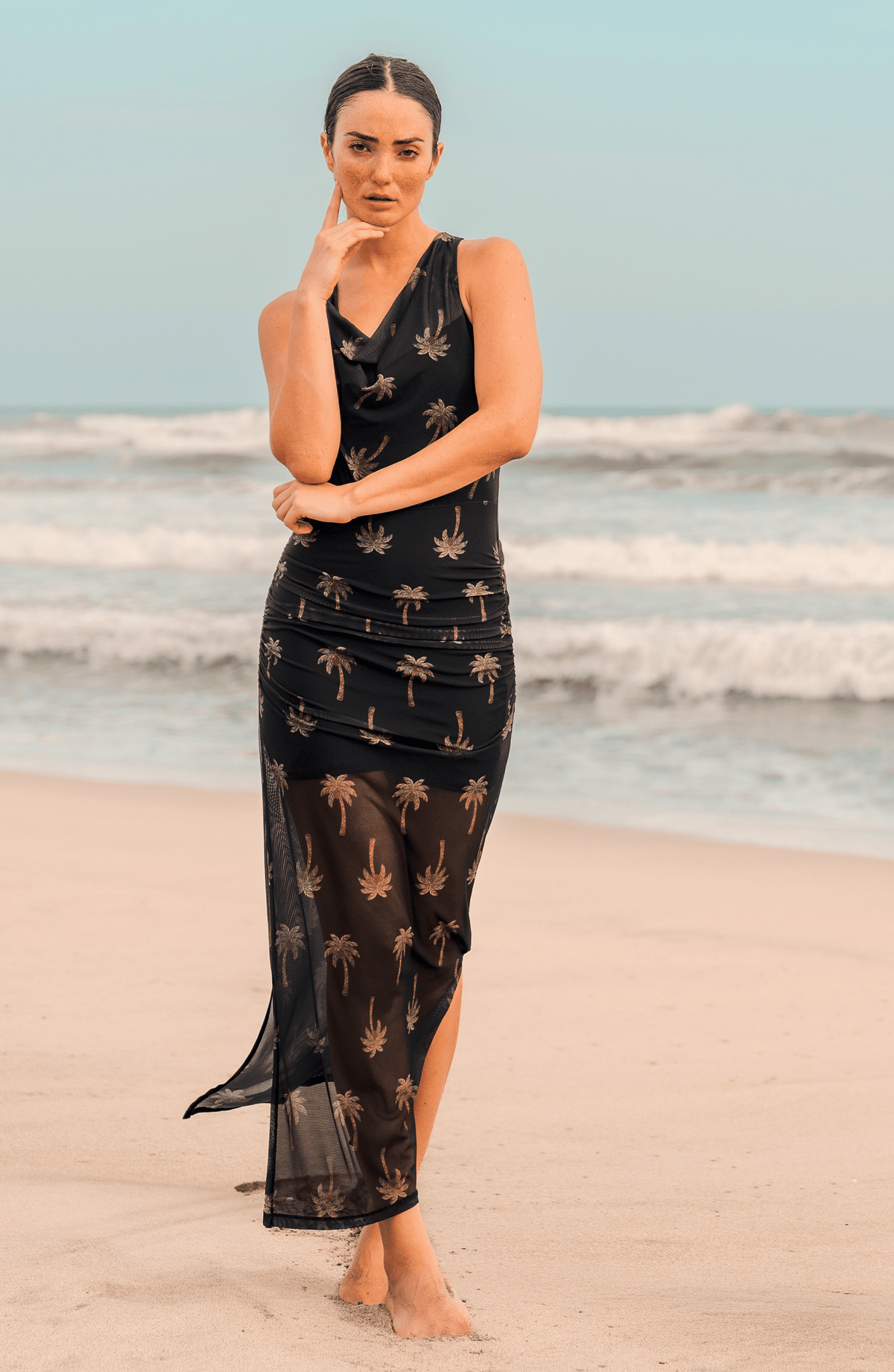 Vestido Maxi, Colección Alquimia - Bari, los mejores trajes de baño y Bikinis. Diseño y tecnología juntos.