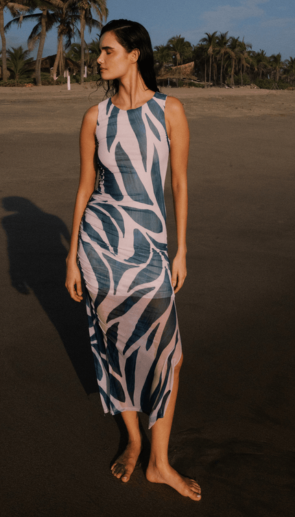 Vestido Maxi Playa Azul, Colección Pacifico - Bari, los mejores trajes de baño y Bikinis. Diseño y tecnología juntos.