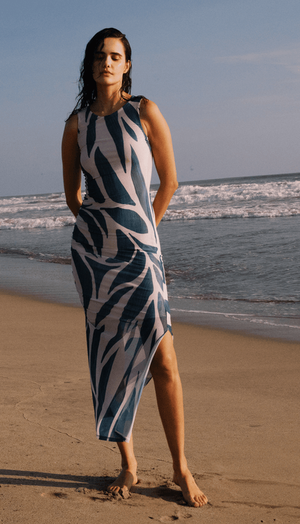 Vestido Maxi Playa Azul, Colección Pacifico - Bari, los mejores trajes de baño y Bikinis. Diseño y tecnología juntos.