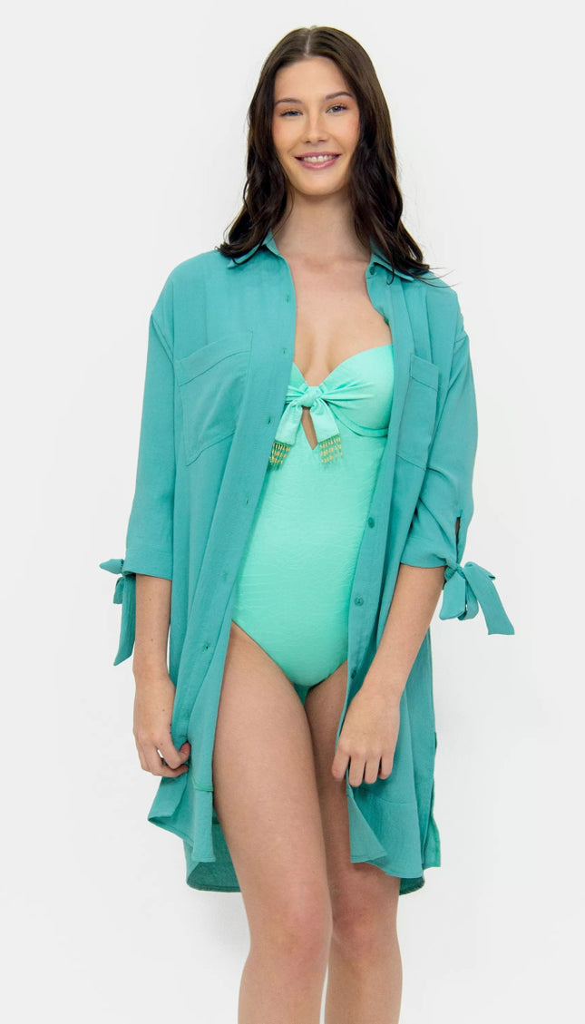 Camisa Aqua Lisa Bailando Entre Palmas - Bari, los mejores trajes de baño en México.