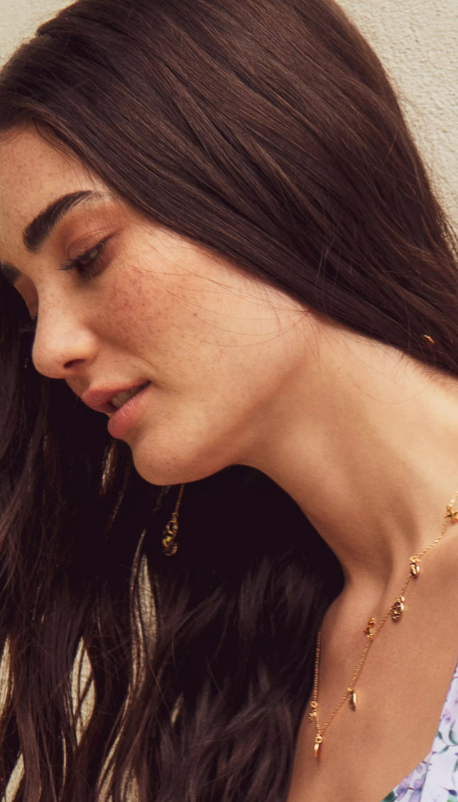 Collar Baño Oro Colibrí Estrella Concha - Bari, los mejores trajes de baño en México.