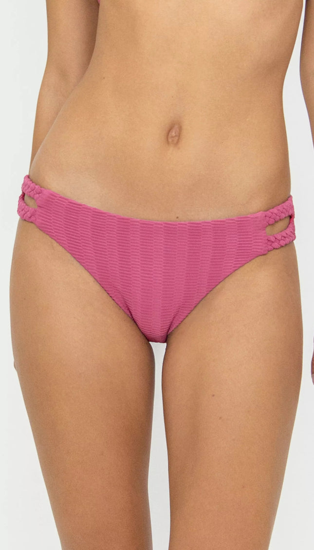 Panty Normal Bikini Mauve ESSENTIALS Bailando Entre Palmas - Bari, los mejores trajes de baño en México.