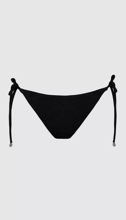Panty Normal Bikini Negro Bailando Entre Palmas - Bari, los mejores trajes de baño y Bikinis. Diseño y tecnología juntos.