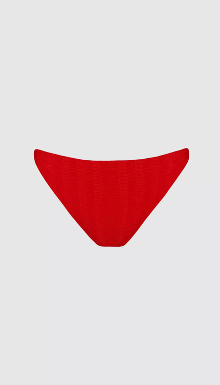 Panty Normal Bikini Rojo Bailando Entre Palmas - Bari, los mejores trajes de baño y Bikinis. Diseño y tecnología juntos.