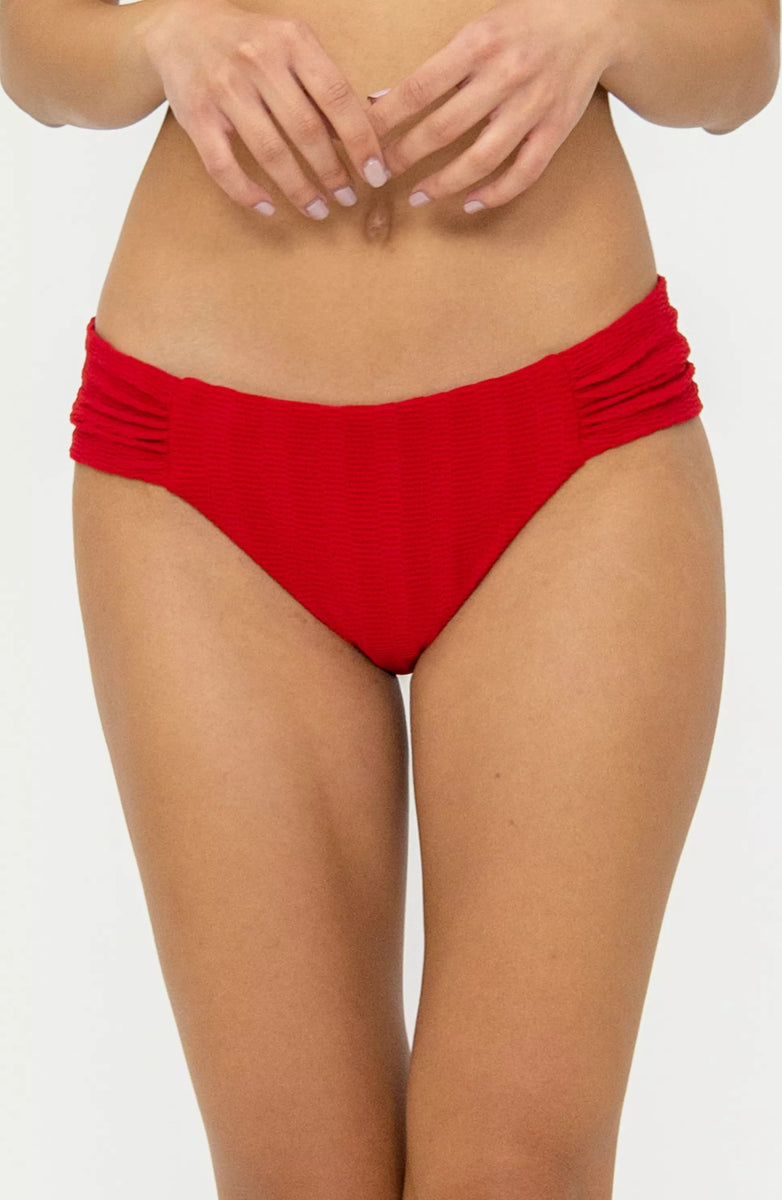 Panty Normal Bikini Rojo Plisado Bailando Entre Palmas Bari los
