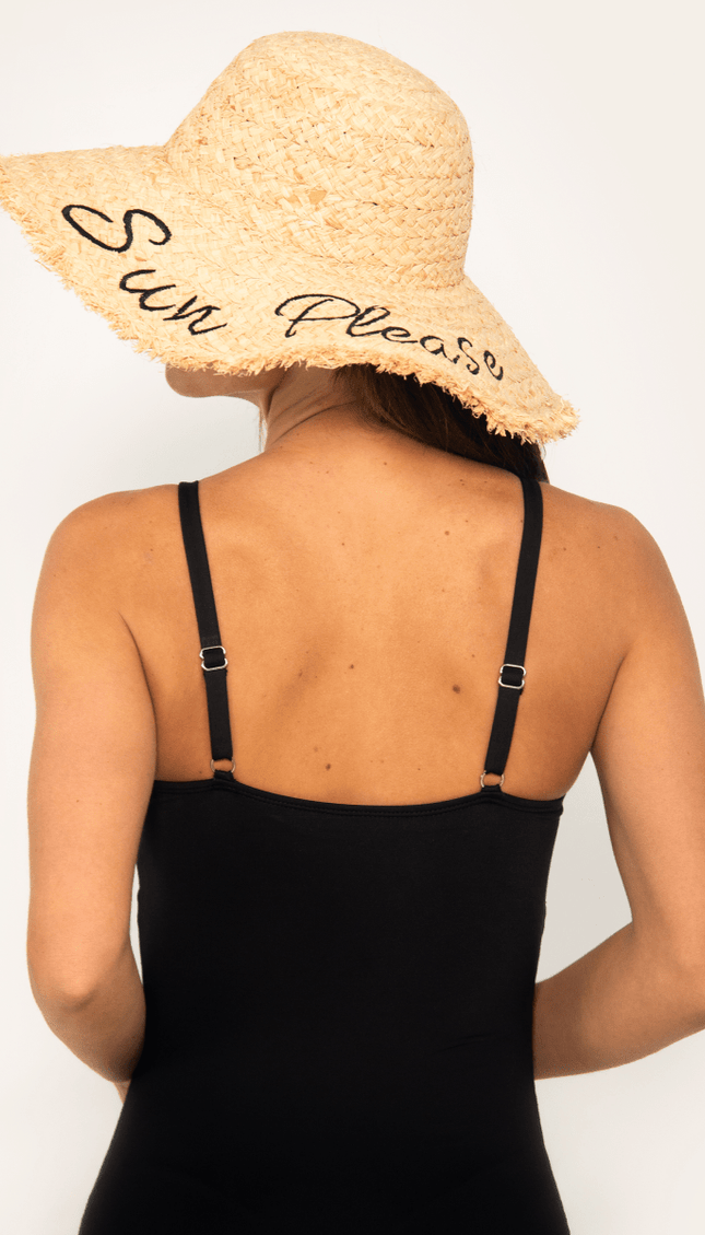 Sombrero Beige "Sun Please" - Bari, los mejores trajes de baño y Bikinis. Diseño y tecnología juntos.
