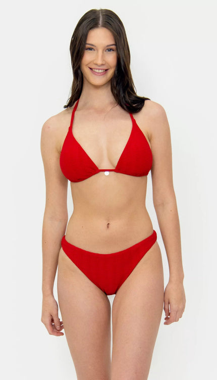 Top Bikini Triangulo Rojo Bailando Entre Palmas - Bari, los mejores trajes de baño en México.